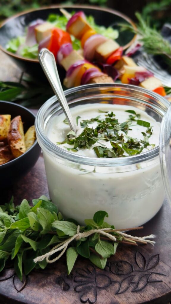 Vegane Feta-Grillsauce