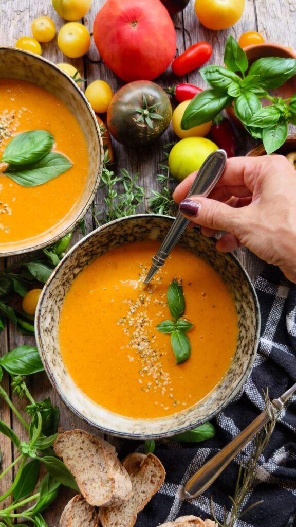 Tomatencremesuppe mit Cashews